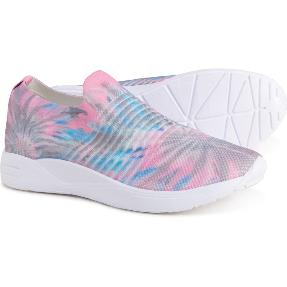 NWT  STEVEN MADDEN  Liller Fly-Knit Sneakers  S-9